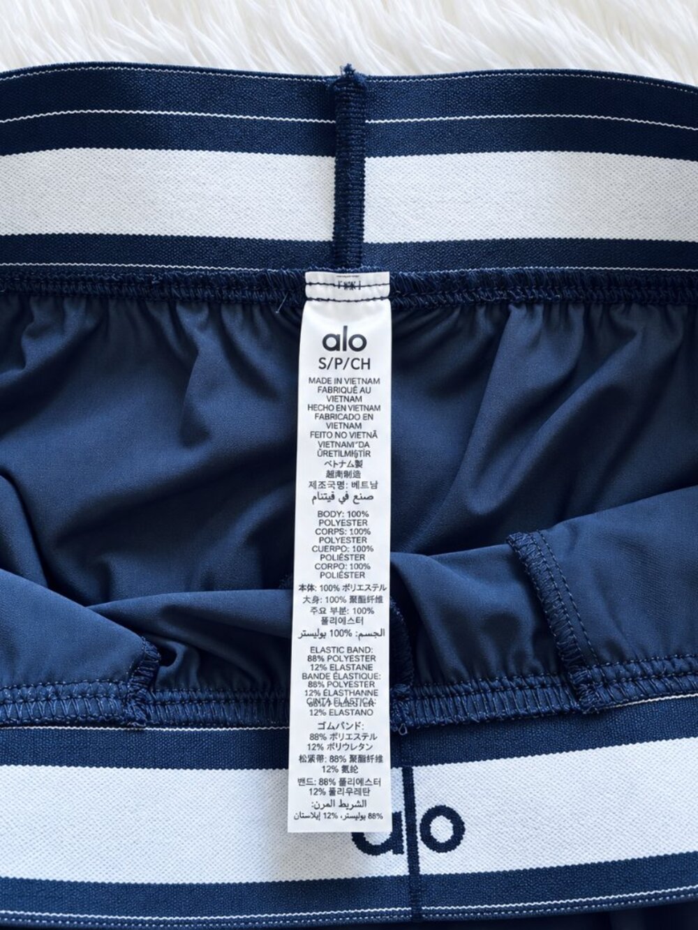 NWT Alo Yoga Suit Up Trouser Regular Navy Sizes S M L - Picture 5 of 8
